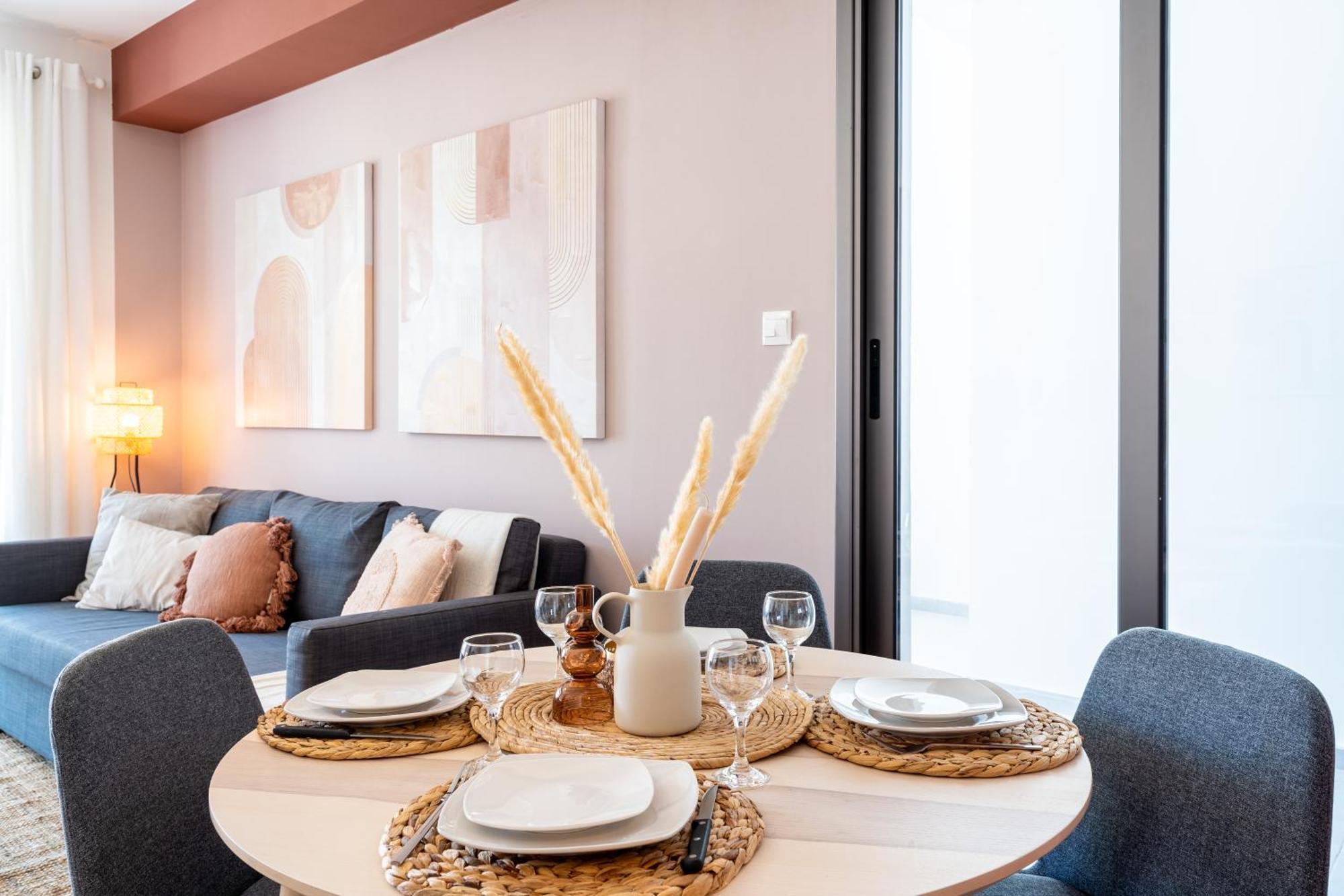 Arion 1-Bedroom Apartment In Larnaca Ngoại thất bức ảnh