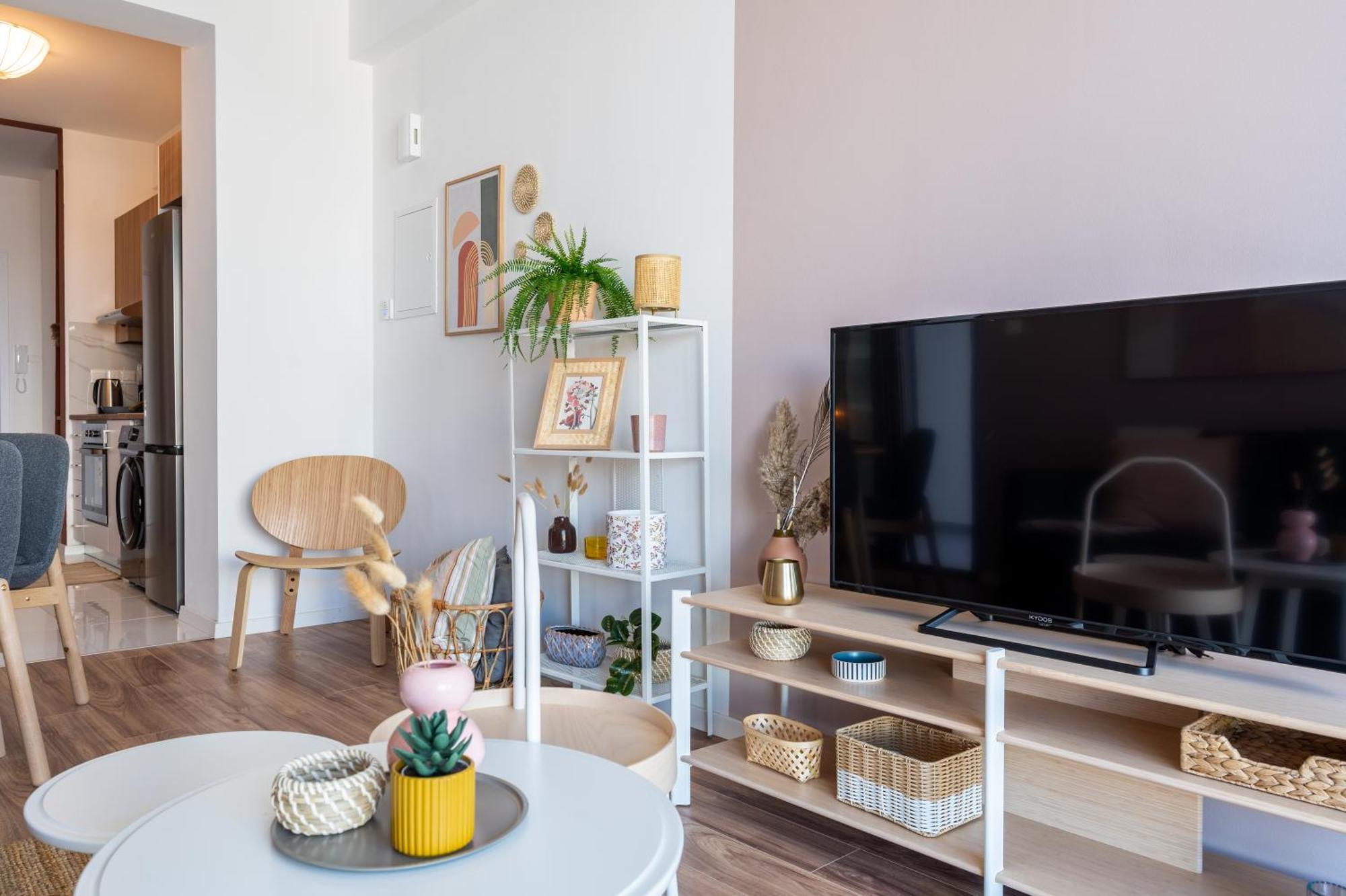Arion 1-Bedroom Apartment In Larnaca Ngoại thất bức ảnh